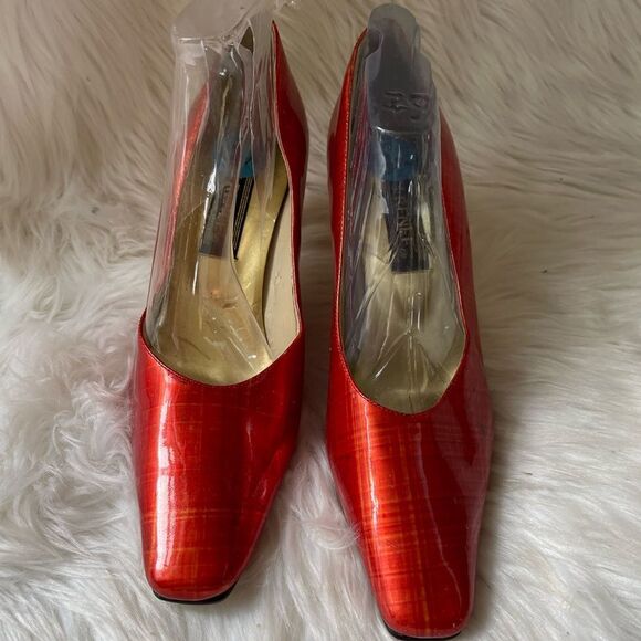 J.Renee blood orange patent leather slip on 3”heels square toe size 9.5 - Picture 1 of 15